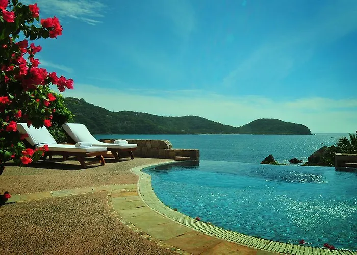 El Ensueno By La Casa Que Canta Zihuatanejo