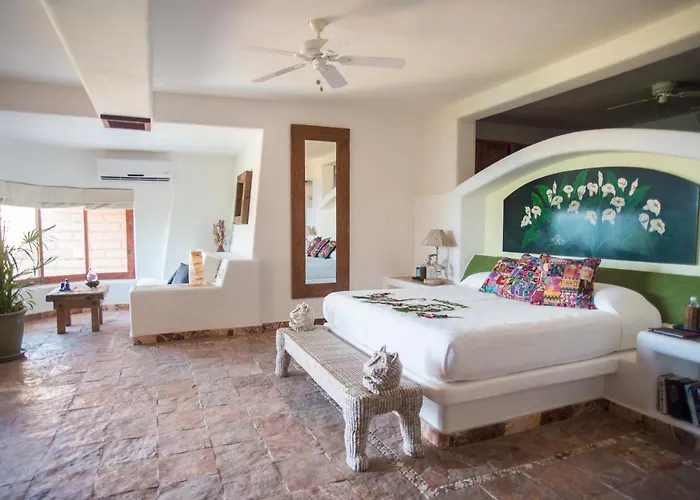 El Ensueno By La Casa Que Canta Zihuatanejo